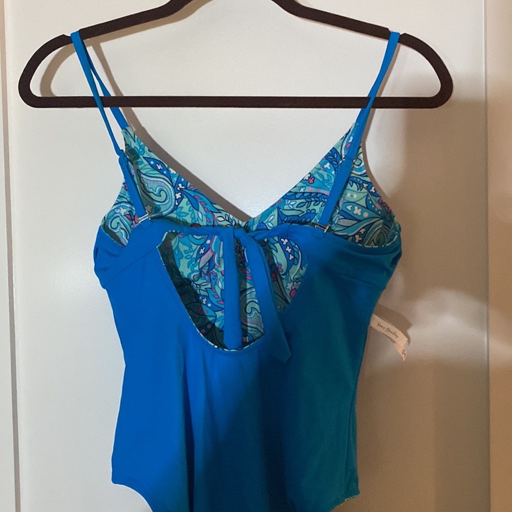 Vera Bradley women’s one piece swimsuit. Size M 8-10. Reversible! - Picture 7 of 8